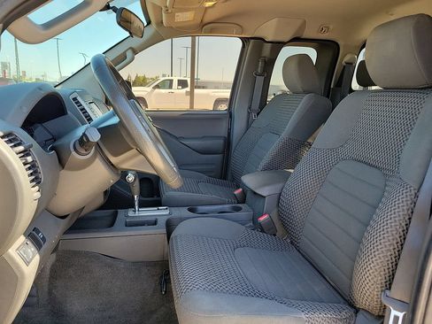 Used 2017 Nissan Frontier SV RWD image 14
