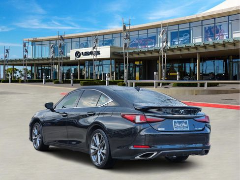 Used 2019 Lexus ES 350 F Sport image 4