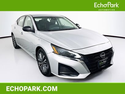 Used 2024 Nissan Altima 2.5 SV