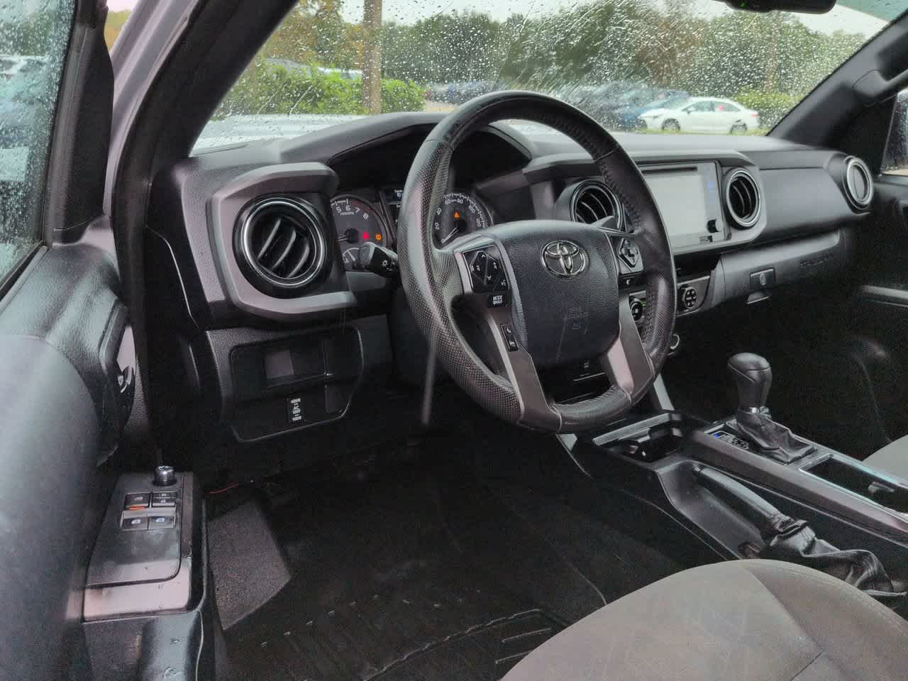 Used 2017 Toyota Tacoma TRD Sport RWD image 14
