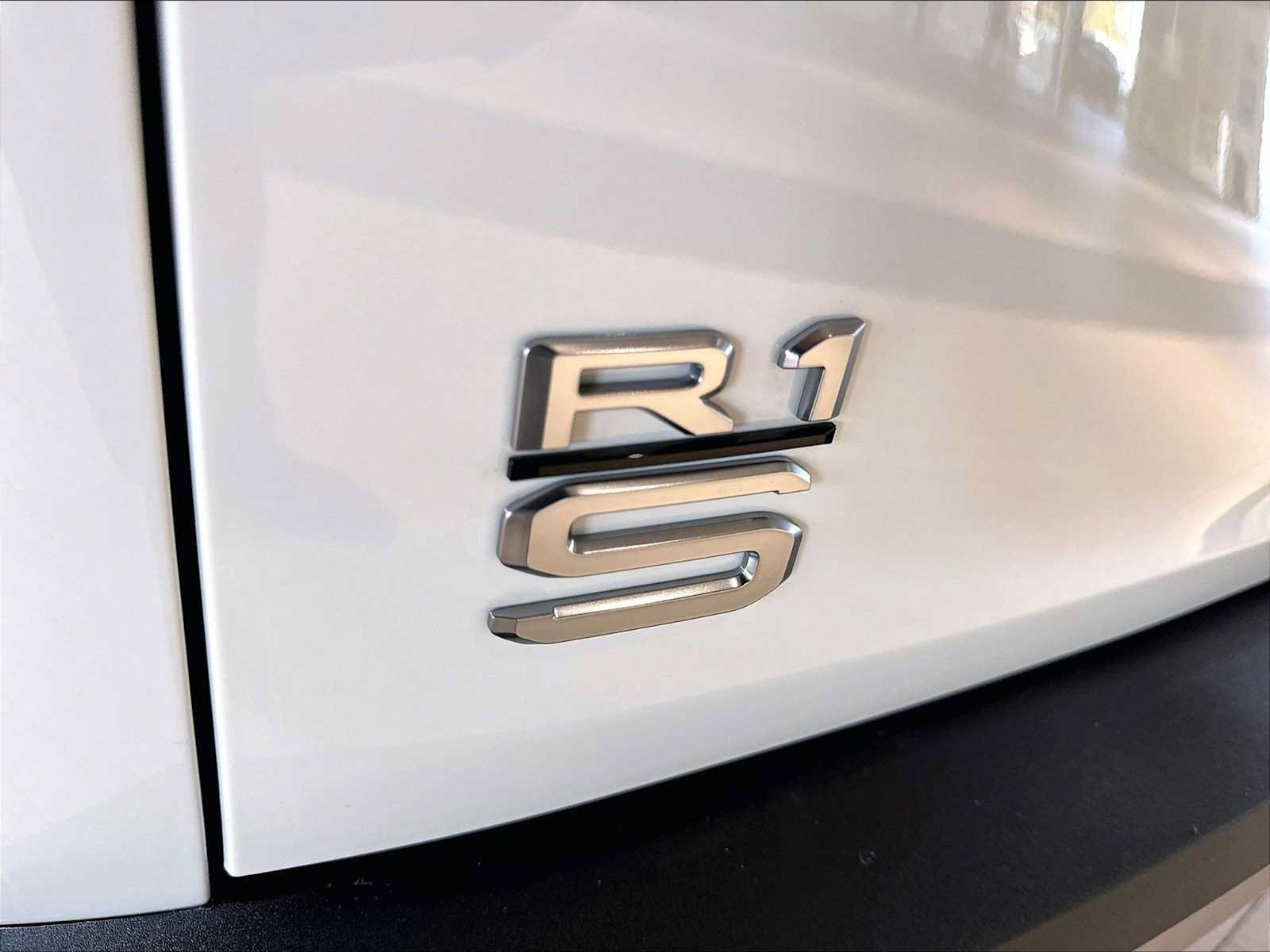 Used 2026 Rivian R1S Adventure Dual AWD/4WD image 38