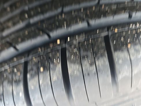 Used 2021 Ford EcoSport SE w/ SE Convenience Package image 26