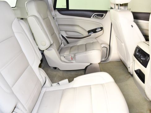 Used 2018 GMC Yukon Denali w/ Open Road Package AWD/4WD image 48