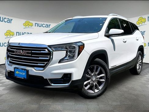 Used 2023 GMC Terrain SLT w/ Tech Package AWD/4WD image 3