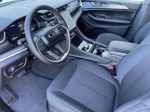 New 2026 Jeep Grand Cherokee Laredo X AWD/4WD image 16