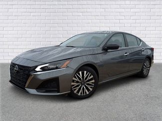 Used 2024 Nissan Altima 2.5 SV video 1