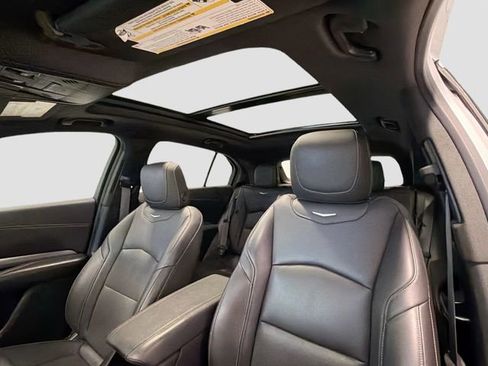 Used 2019 Cadillac XT4 Premium Luxury image 18