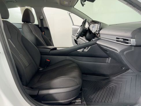 Used 2021 Hyundai Elantra SEL w/ Convenience Package image 30