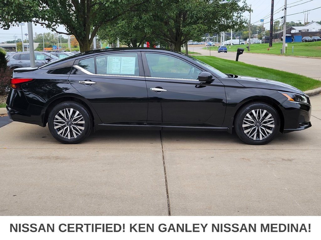 Certified 2023 Nissan Altima 2.5 SV AWD/4WD image 2