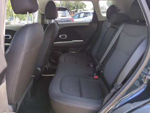Used 2019 Kia Soul + FWD image 14