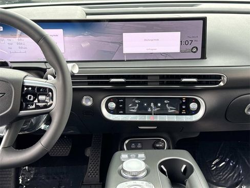 New 2026 Genesis GV60 RWD image 6
