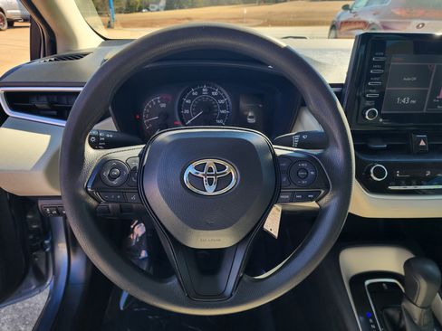 Used 2021 Toyota Corolla L image 22