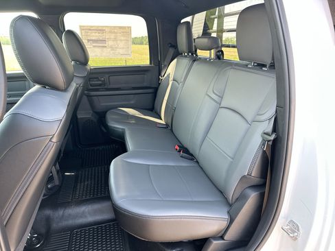 New 2024 RAM 3500 Tradesman w/ Chrome Appearance Group image 18