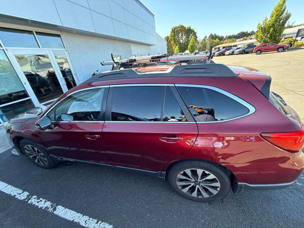 Used 2015 Subaru Outback 2.5i Limited AWD/4WD image 6