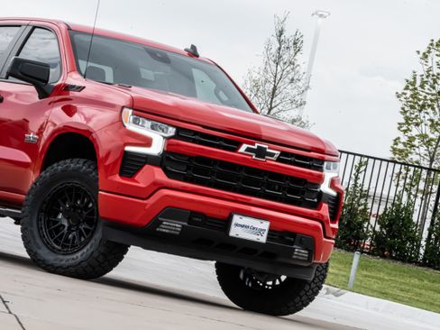 Used 2023 Chevrolet Silverado 1500 RST AWD/4WD image 38