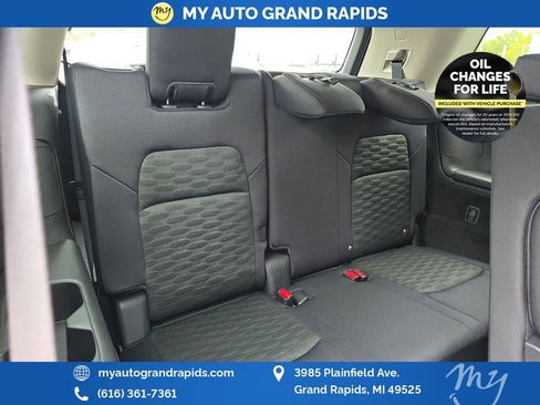 Used 2026 Nissan Pathfinder SV AWD/4WD image 22