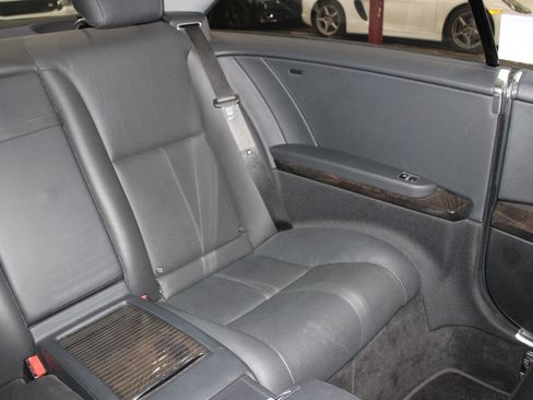 Used 2012 Mercedes-Benz CL 550 4MATIC image 29