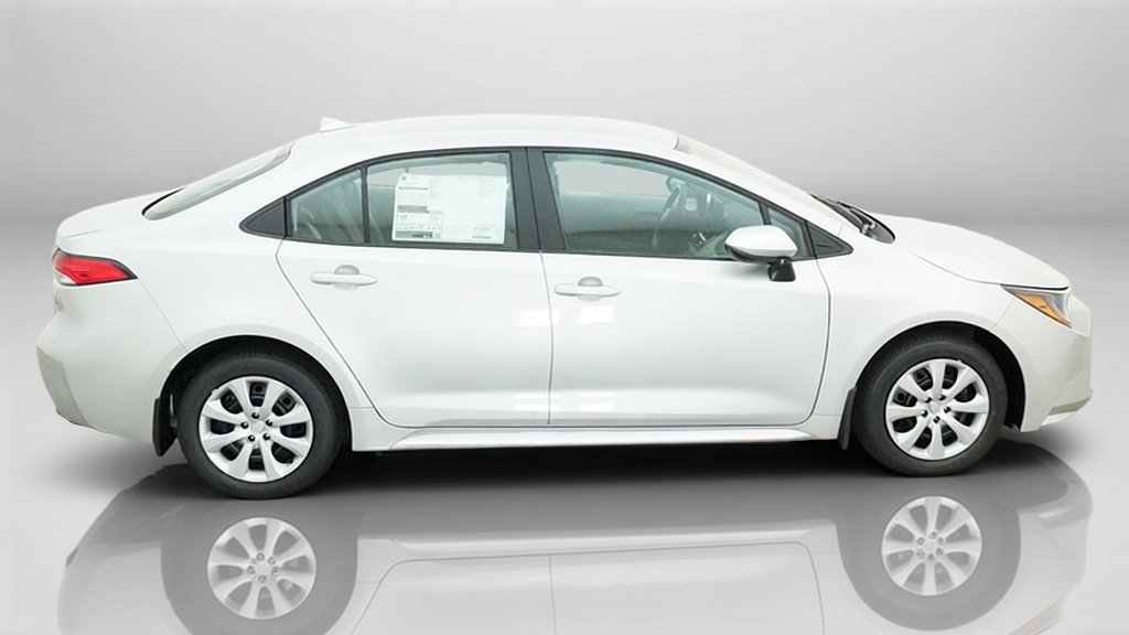 New 2027 Toyota Corolla LE FWD image 23