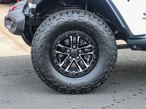 New 2026 Jeep Wrangler Unlimited Rubicon image 9