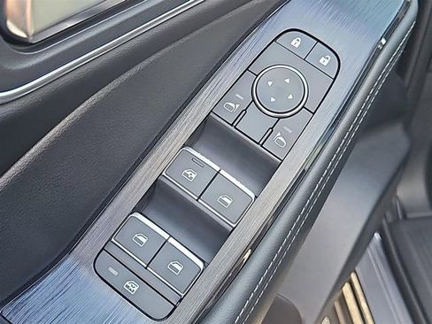 New 2026 Nissan Rogue Platinum image 19