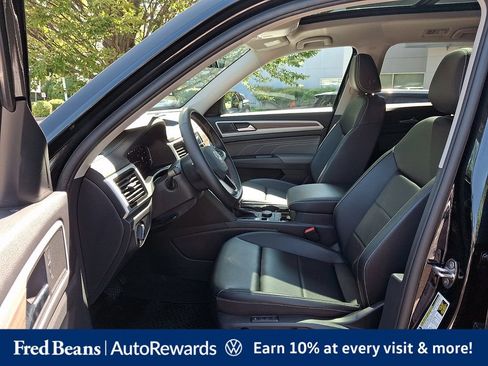 Certified 2023 Volkswagen Atlas SEL AWD/4WD image 19