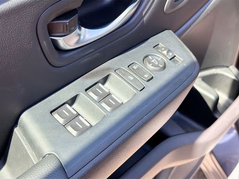 Used 2025 Honda Pilot EX-L image 17