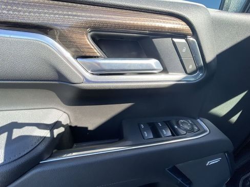 Certified 2025 Chevrolet Silverado 1500 LT Trail Boss w/ Convenience Package II AWD/4WD image 22