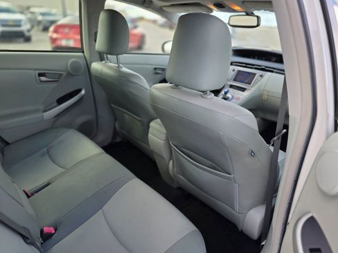 Used 2013 Toyota Prius Four image 19