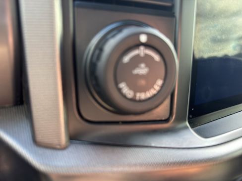 Used 2024 Ford F150 Platinum w/ FX4 Off-Road Package image 22