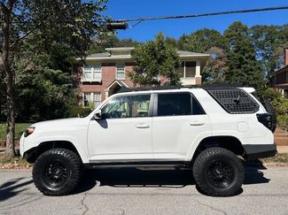 Used 2015 Toyota 4Runner SR5 image 1