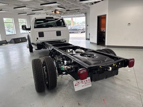 New 2026 RAM 5500 Tradesman w/ Chrome Appearance Group AWD/4WD image 6