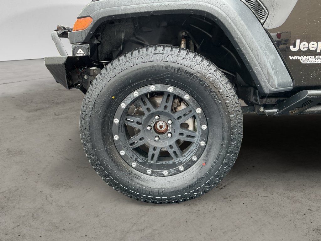 Used 2018 Jeep Wrangler Unlimited Sport AWD/4WD image 9