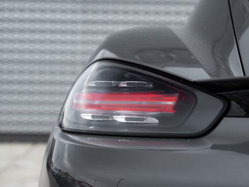 Used 2018 Porsche 718 Cayman image 28