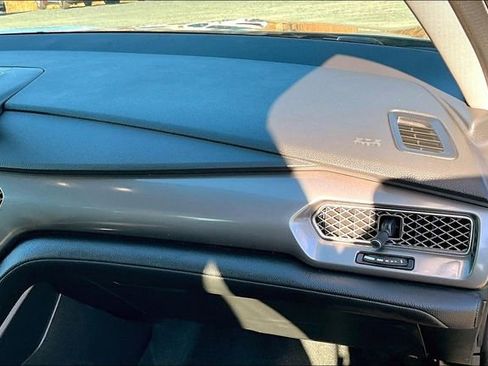 Used 2024 Acura Integra image 23