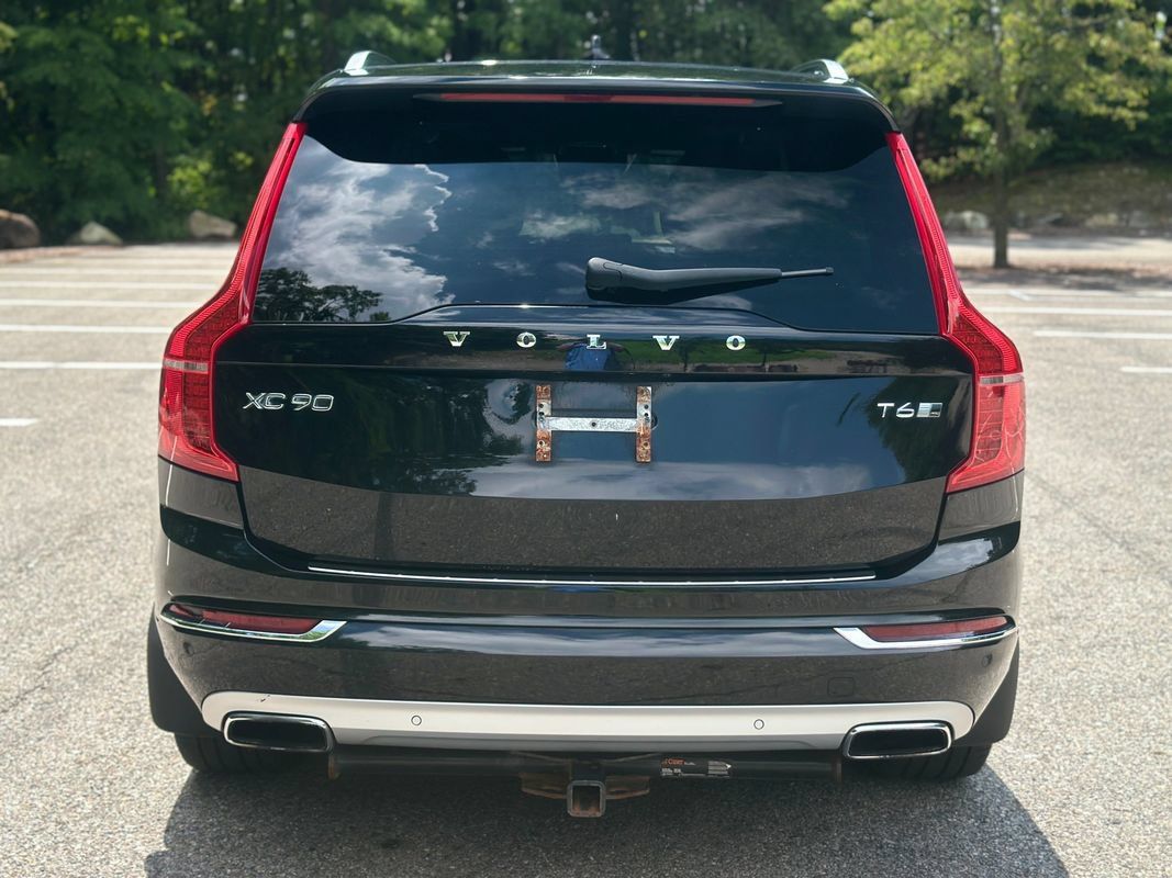Used 2017 Volvo XC90 T6 Inscription w/ Vision Package AWD/4WD image 6