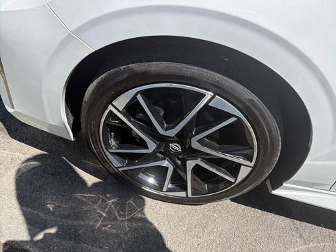 Used 2024 Nissan Sentra SR FWD image 14