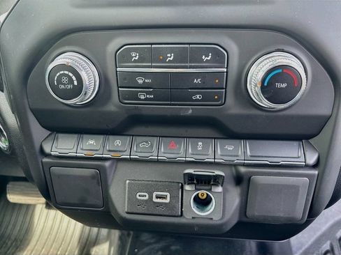 Used 2025 GMC Sierra 1500 Pro w/ Pro Value Package RWD image 21