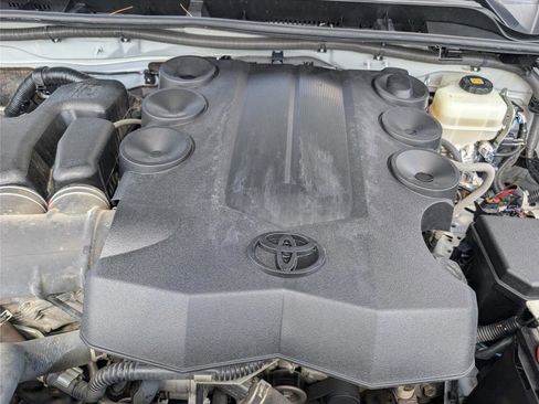 Used 2019 Toyota 4Runner SR5 Premium image 37