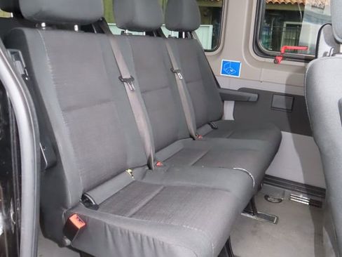 Used 2018 Mercedes-Benz Sprinter 2500 image 37
