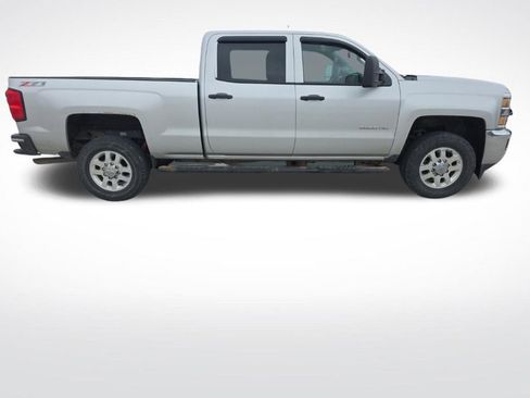 Used 2015 Chevrolet Silverado 2500 LT w/ Z71 Package, Off-Road image 8