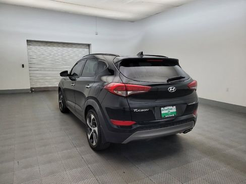 Used 2016 Hyundai Tucson Limited w/ Option Group 03 FWD image 5