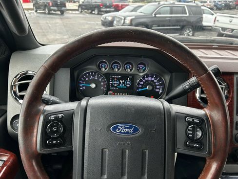 Used 2011 Ford F250 King Ranch w/ King Ranch w/Chrome Pkg image 21