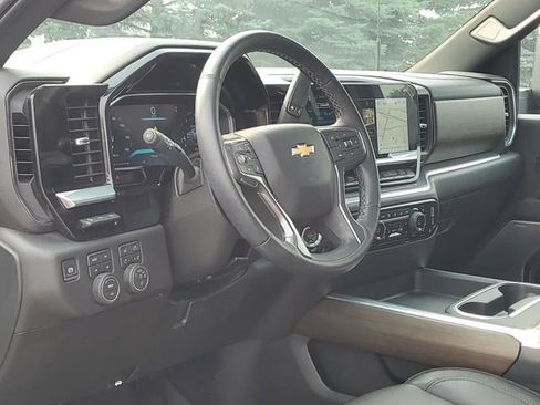 Certified 2026 Chevrolet Silverado 2500 High Country w/ High Country Premium Package AWD/4WD image 8