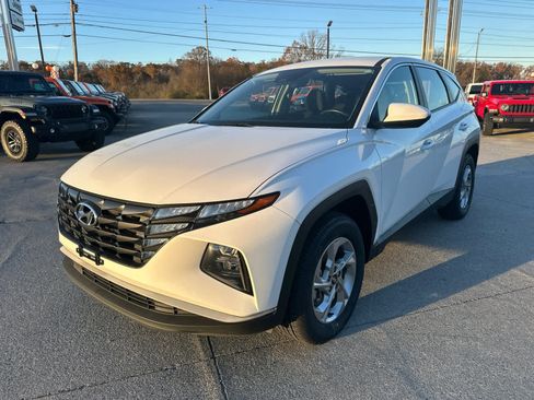 Used 2023 Hyundai Tucson SE image 4