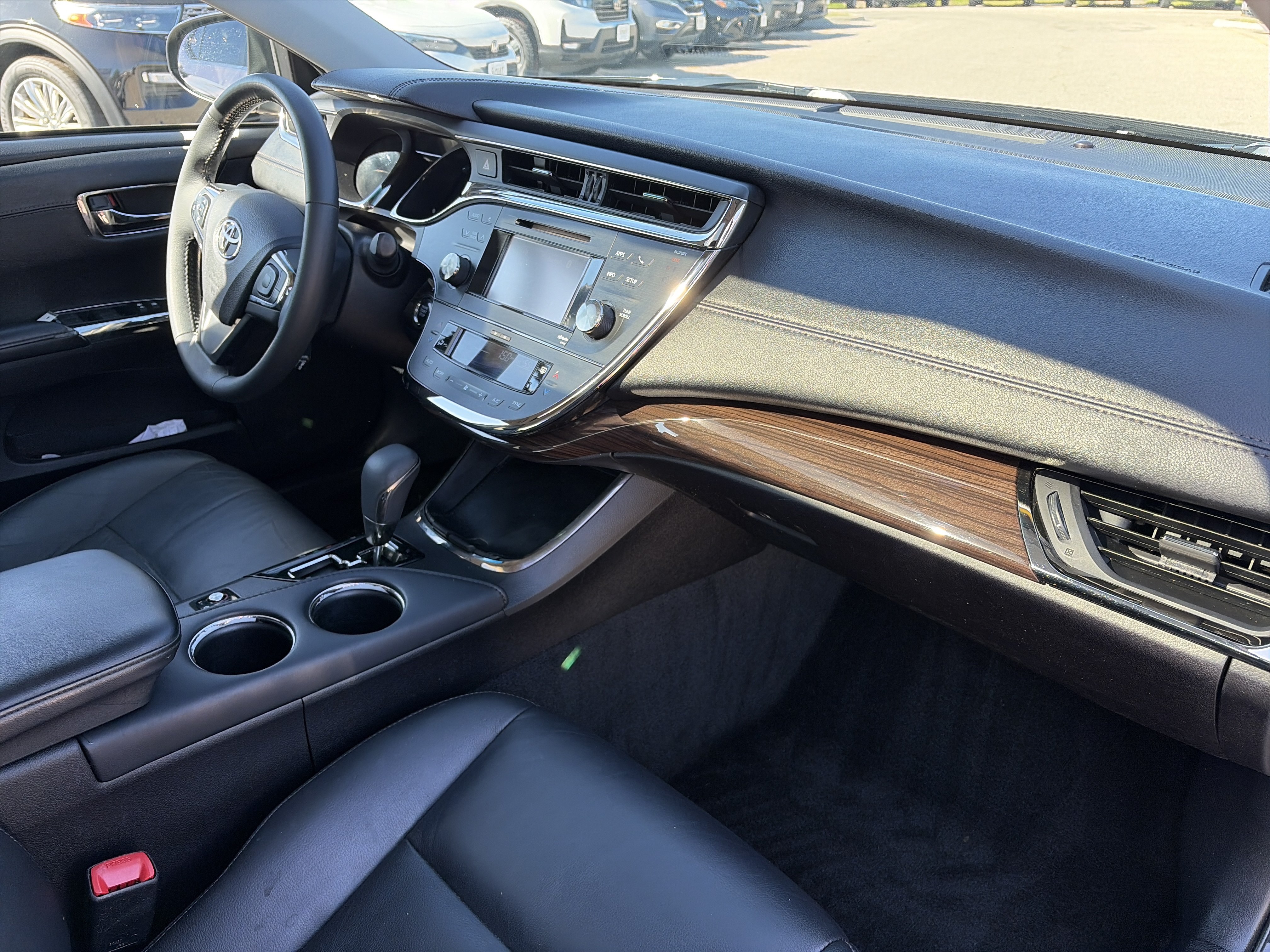 Used 2014 Toyota Avalon XLE Premium FWD image 12