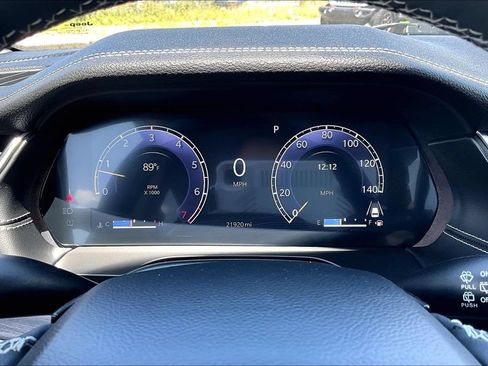 Used 2023 Jeep Grand Cherokee L Limited AWD/4WD image 20