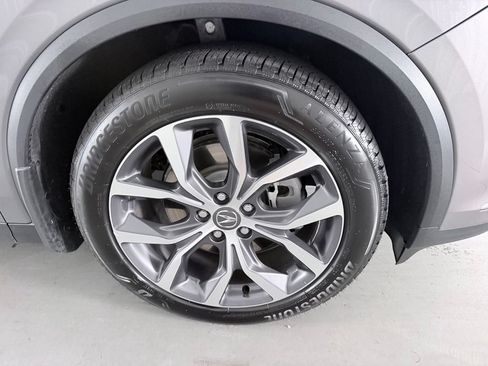 Used 2023 Acura MDX w/ Technology Package FWD image 4