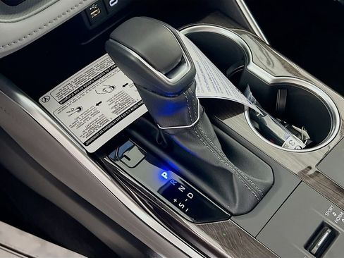 New 2026 Toyota Highlander Limited image 15