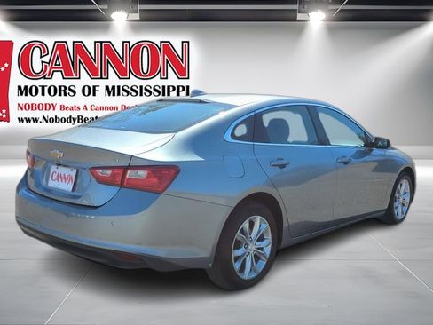 Used 2024 Chevrolet Malibu LT image 5