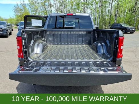 New 2026 RAM 1500 Laramie w/ Sport Appearance Package AWD/4WD image 9